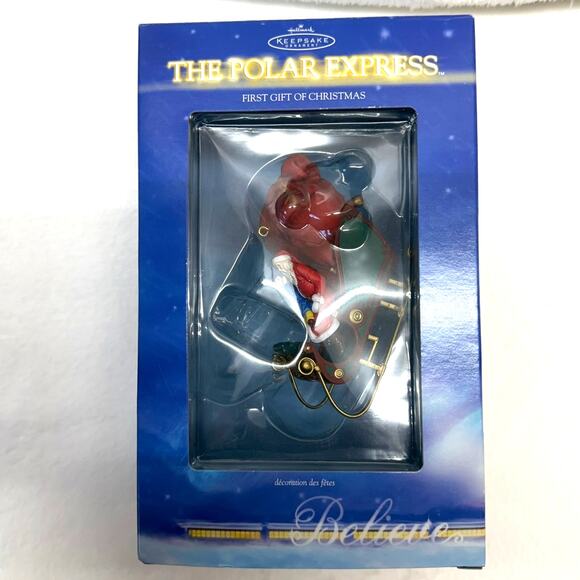 2004 Hallmark Ornament The Polar Express First Gift of Christmas QSR5811 NEW - Picture 2 of 7